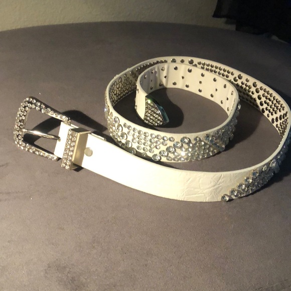 Woman’s Large Rinestone Belt - Picture 1 of 1